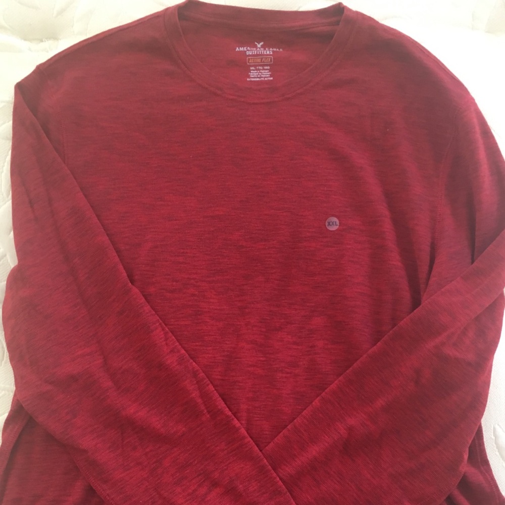 Men’s Dark Red American Eagle Henley NWT
