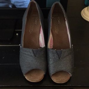 Like new—Denim Toms Wedges