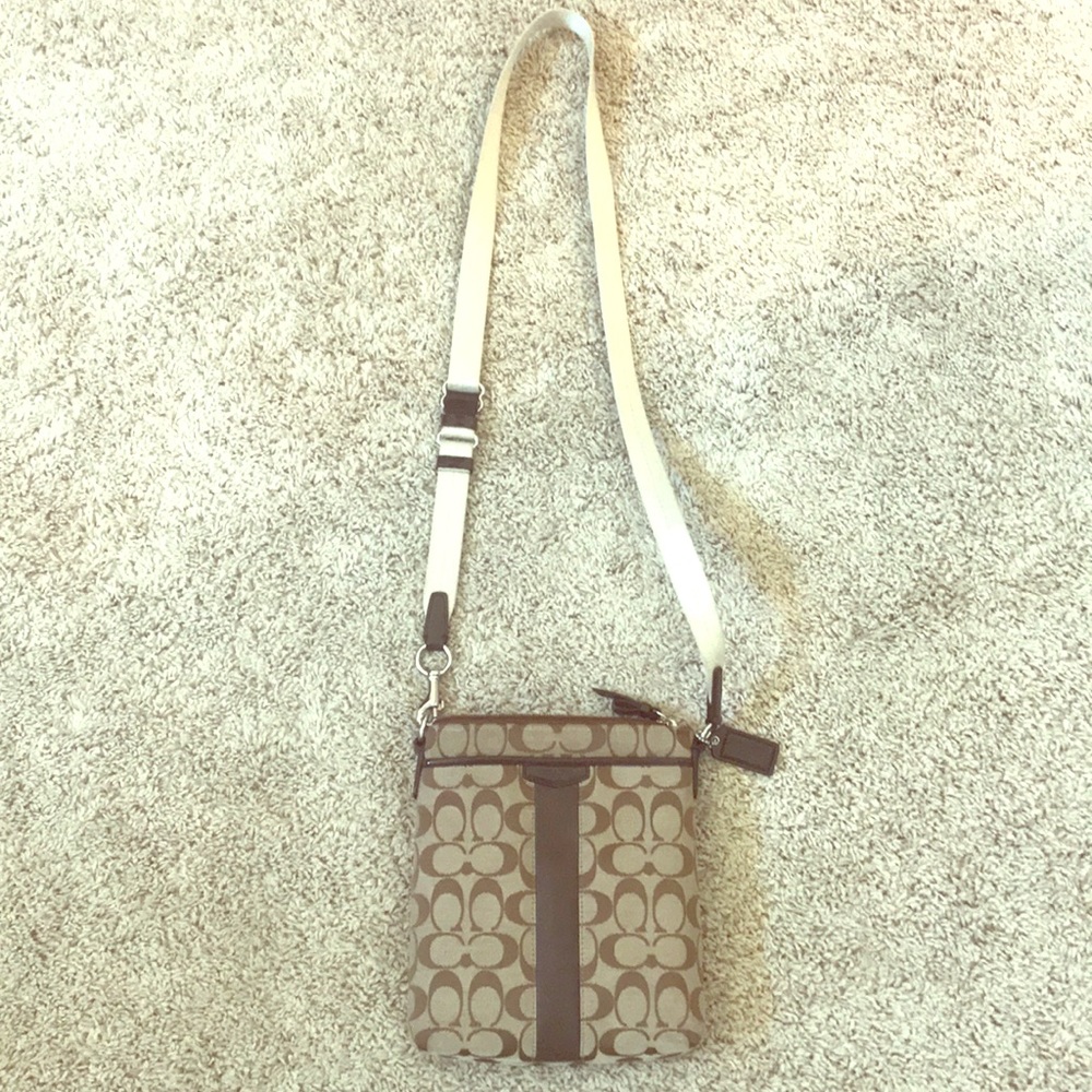 Coach shoulder bag crossover