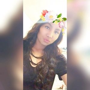 Meet your Posher, Layla