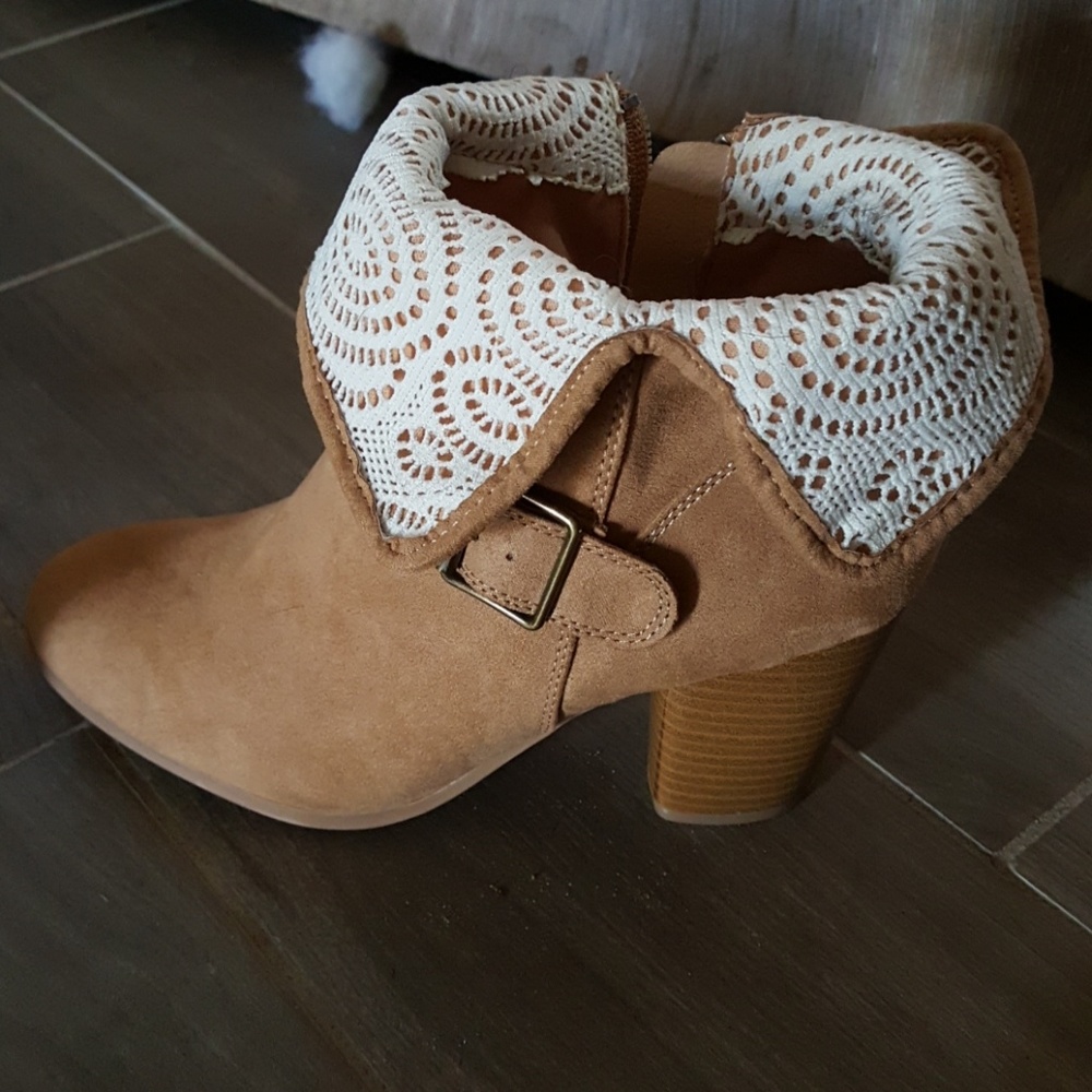 REDUCED: Rue21 Tan Booties