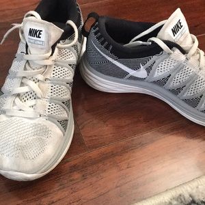 Nike Flyknit Lunar 2