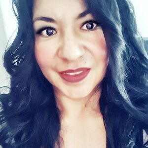 Meet your Posher, Tina