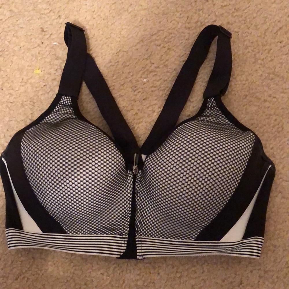 Victoria secret knock out sports bra