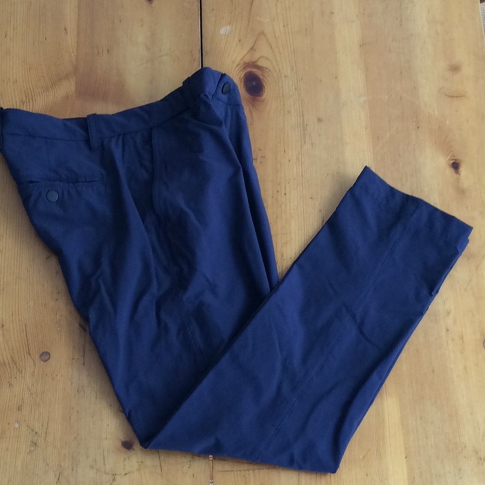 Gap navy men’s slim pants