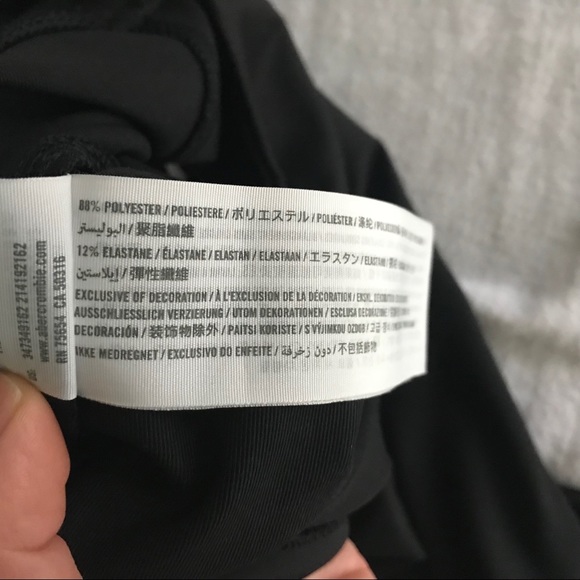 ⚠️SOLD Hollister high rise active leggings - Picture 5 of 5