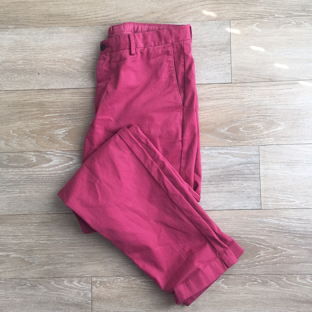 Ledbury, light red pants. Regular fit.