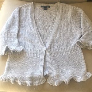 Ladies grey sweater. Size L - fits like a Medium.