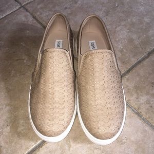 steve madden slip on’s