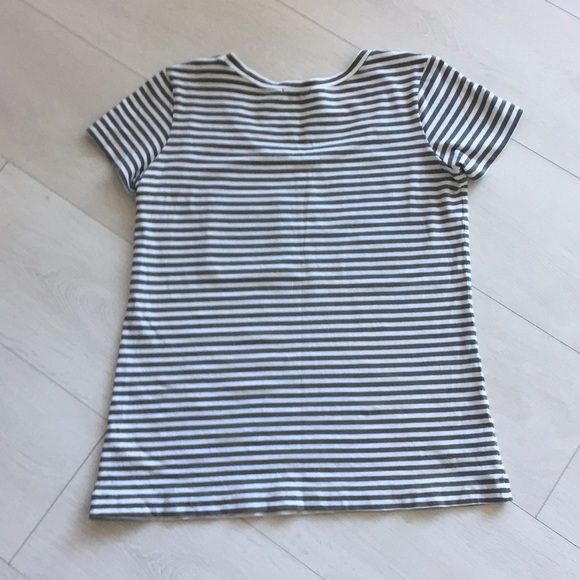 Theory stripe t shirts. - Picture 2 of 4