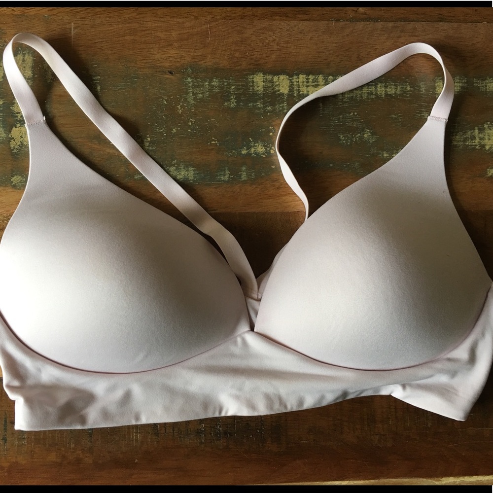 Victoria’s Secret Lightly Lined Plunge Bra 34D