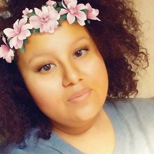 Meet your Posher, Yolanda