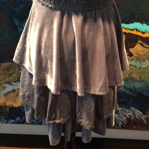 SOLD!!   Beautiful grey velvet dress - Picture 5 of 5