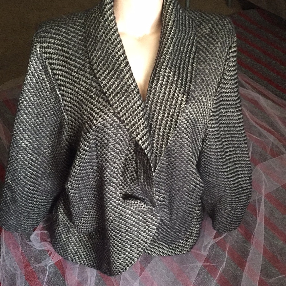 Avenue Blazer