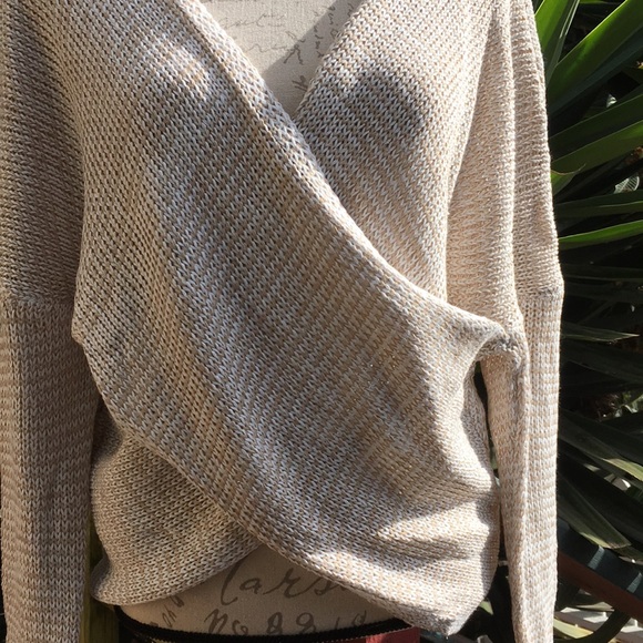 1 Small Left! 🎉HP🎊Overlap Sweater-Oatmeal - Picture 4 of 7