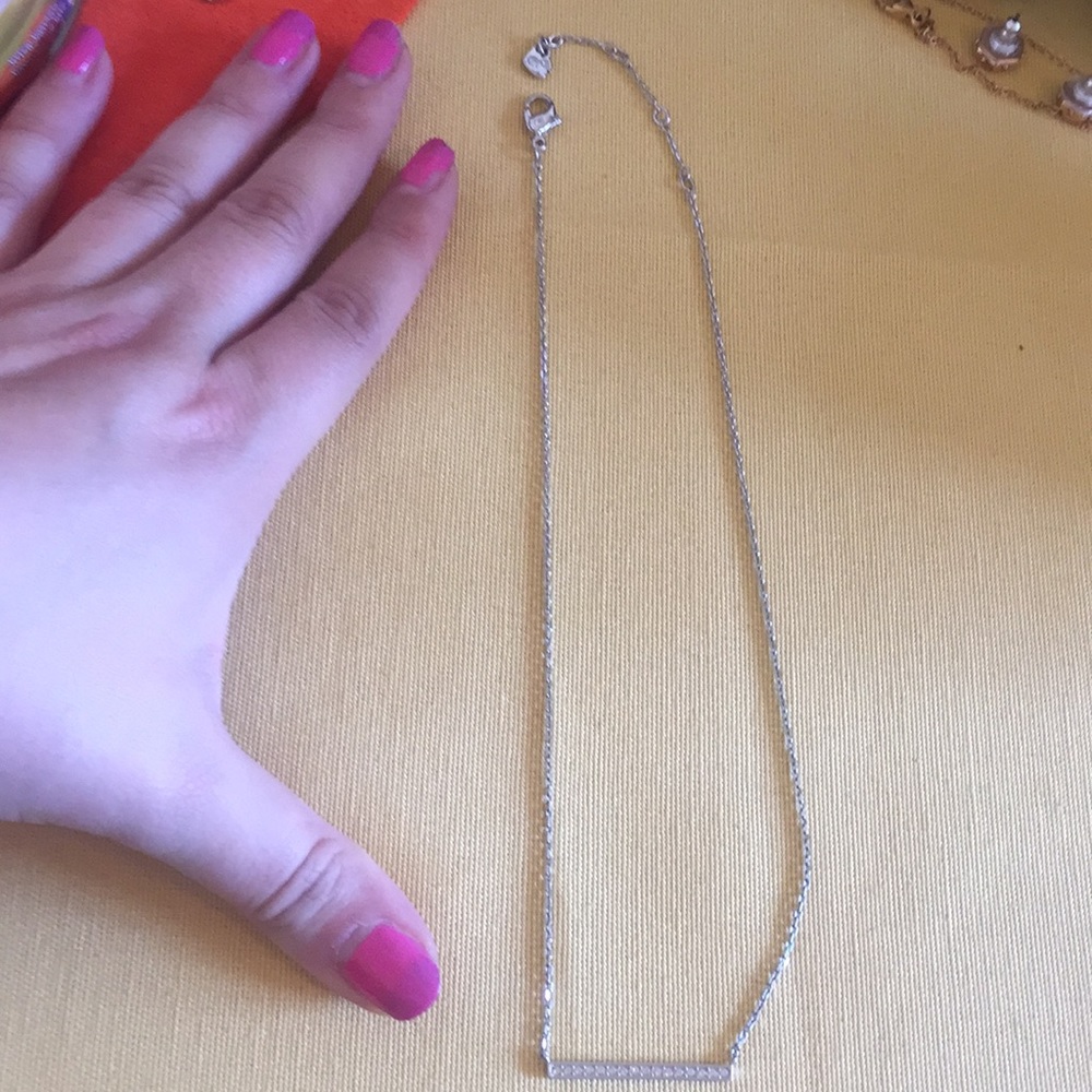 Authentic Swarovski 🦆silver necklace