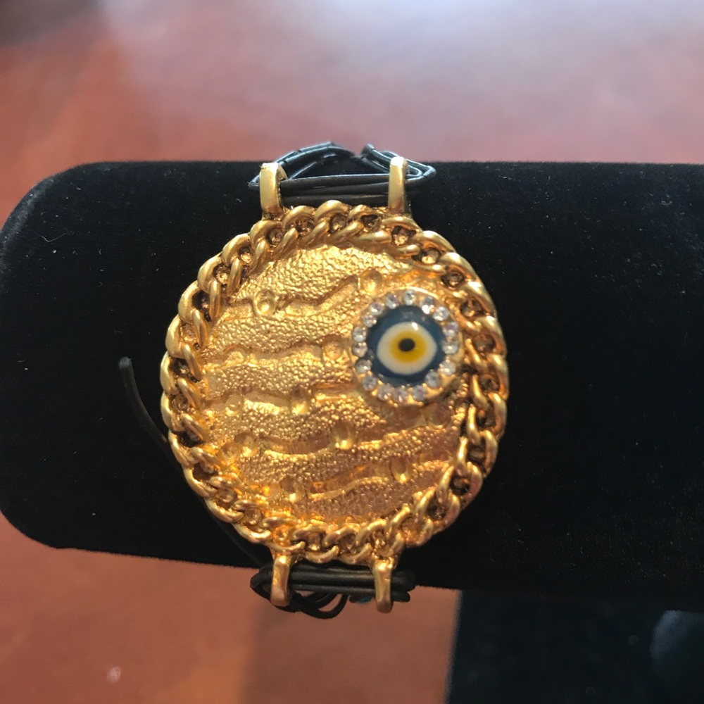 Handmade evil eye bracelet