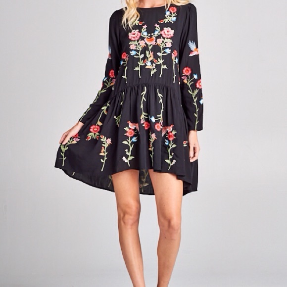 Embroidered Dress (S) - Picture 2 of 6