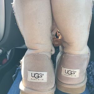 Women's button bailey ugg boots