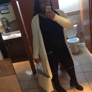 Meet your Posher, Kayla