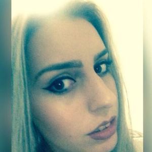 Meet your Posher, Danyelle