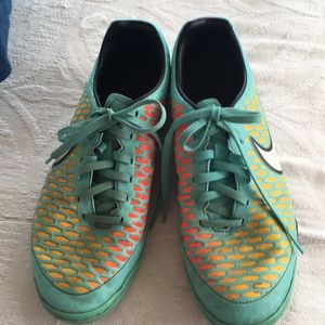 Nike indoor soccer shoes