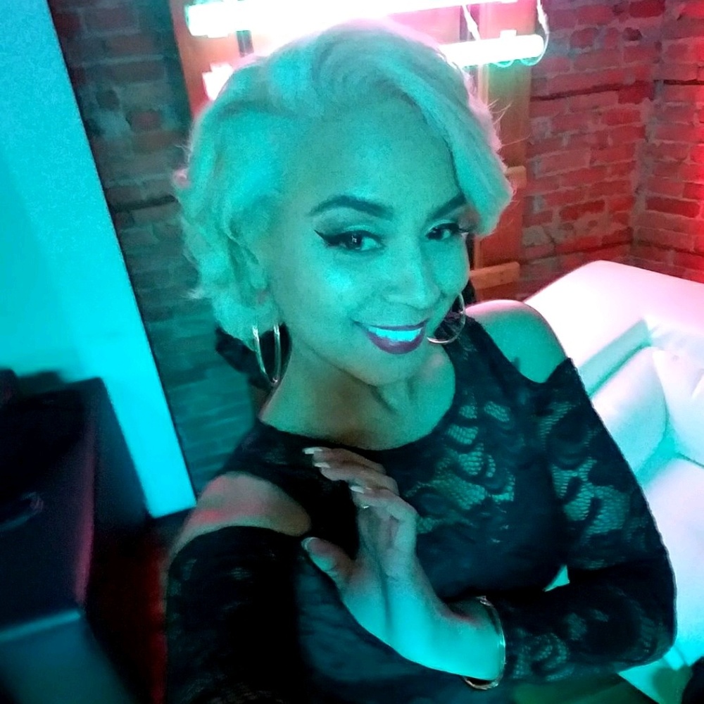 Meet your Posher, Delilah