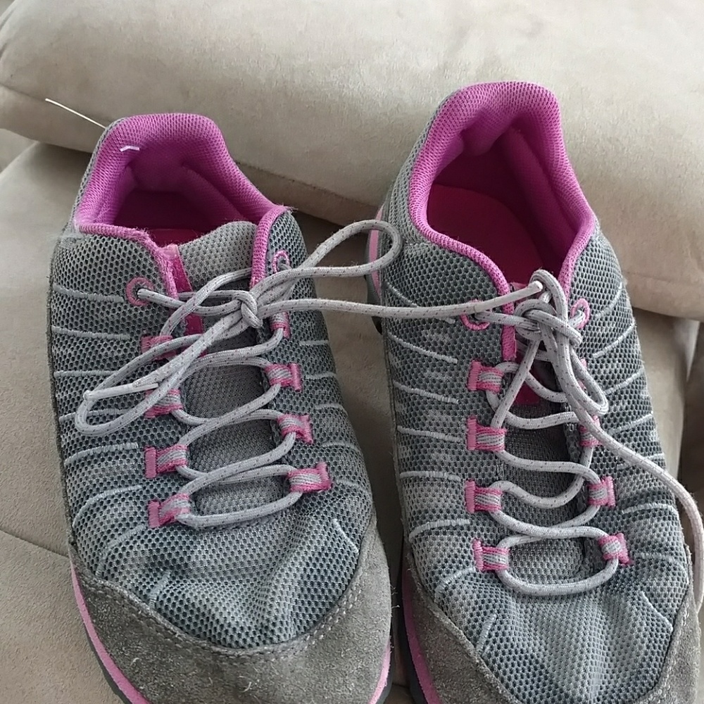 Columbia  girls shoes