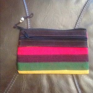 Rasta clutch