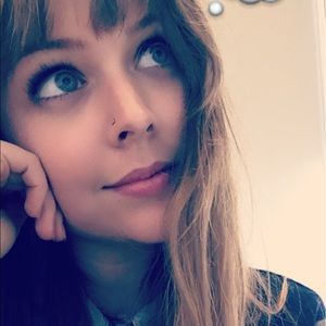 Meet your Posher, Madeline