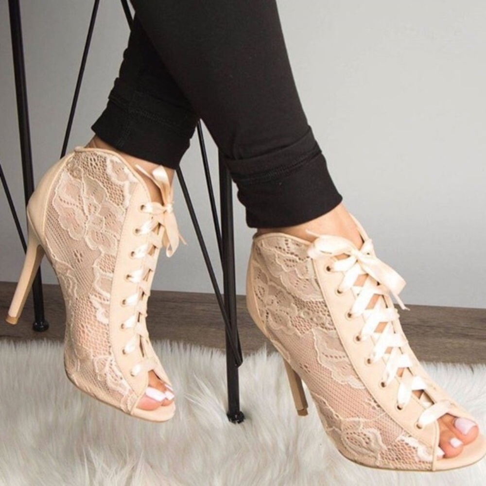 🆕LAST ONE Nude Lace Corset Peep Toe Heels - Picture 2 of 7