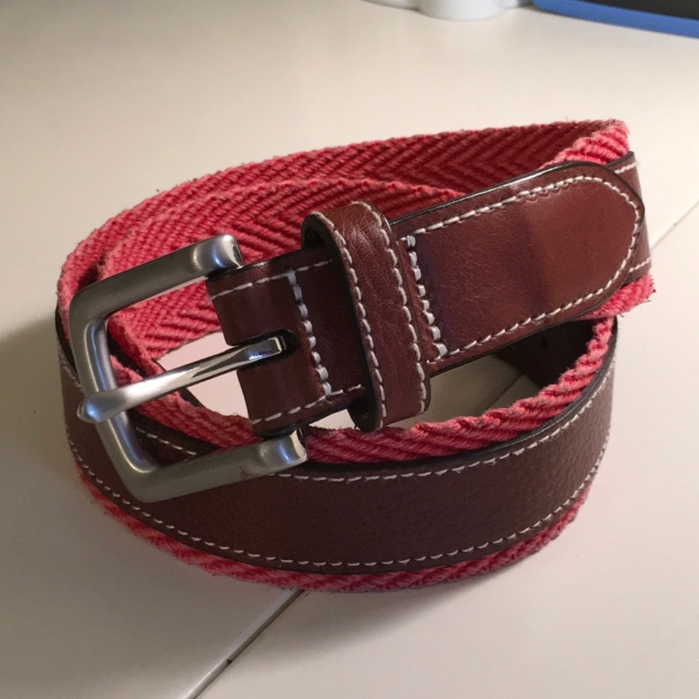 Vineyard Vines mens chevron belt size 32 pink