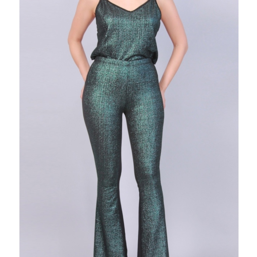 Two piece flare leg set