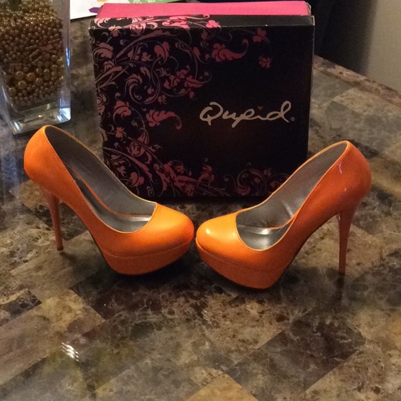 Cupid size 6 1/2 Orange neon women’s Shoes - Picture 7 of 7