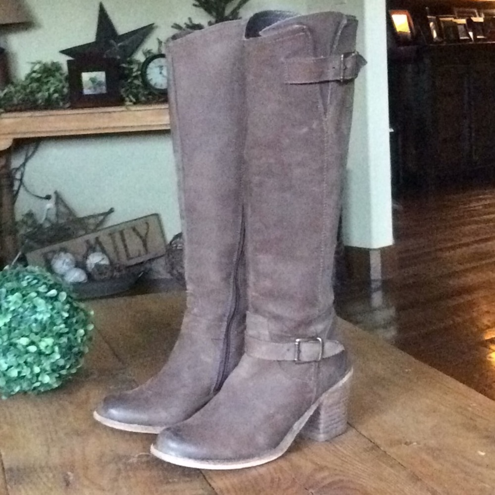Steve Madden Boots