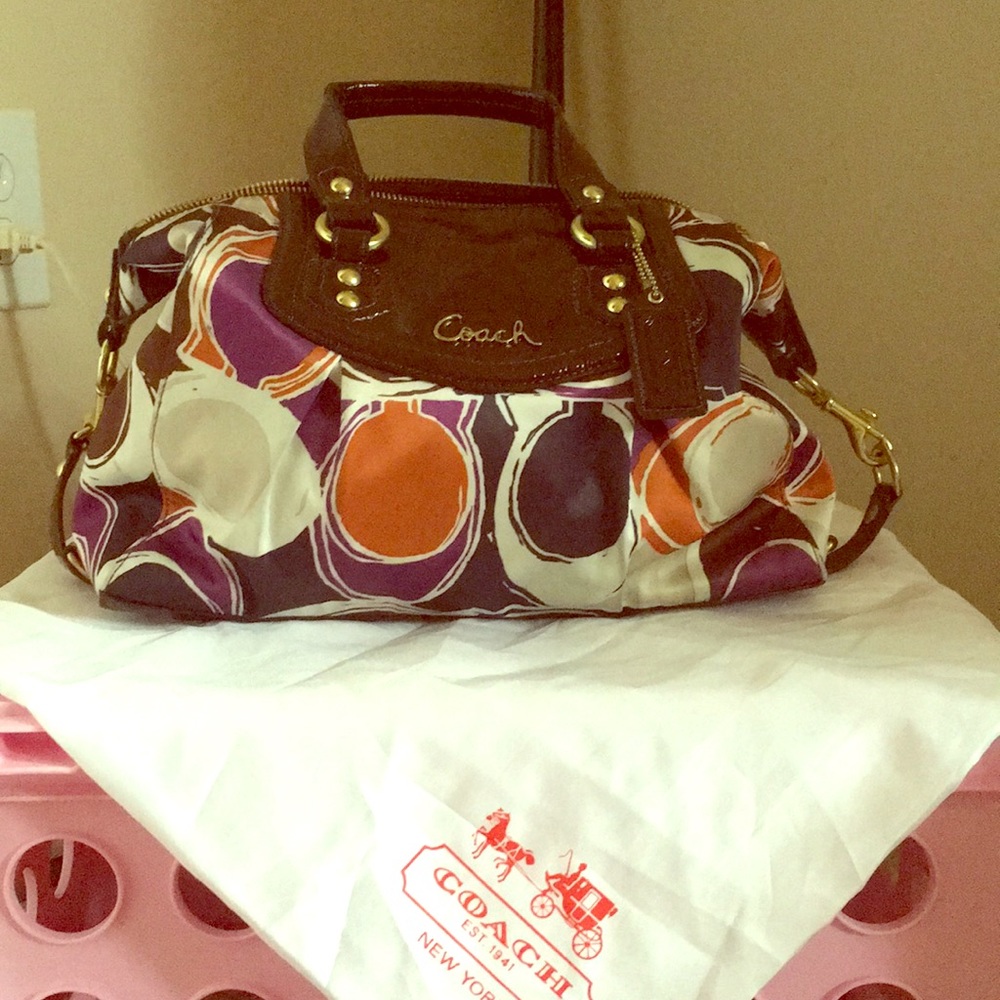 **Authentic*** Coach Purse