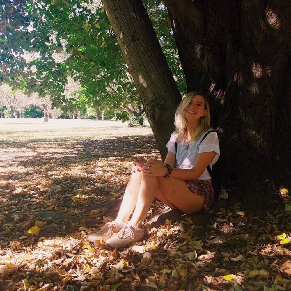 Meet your Posher, Claudia