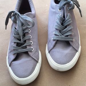 Grey Casual Canvas Sneakers
