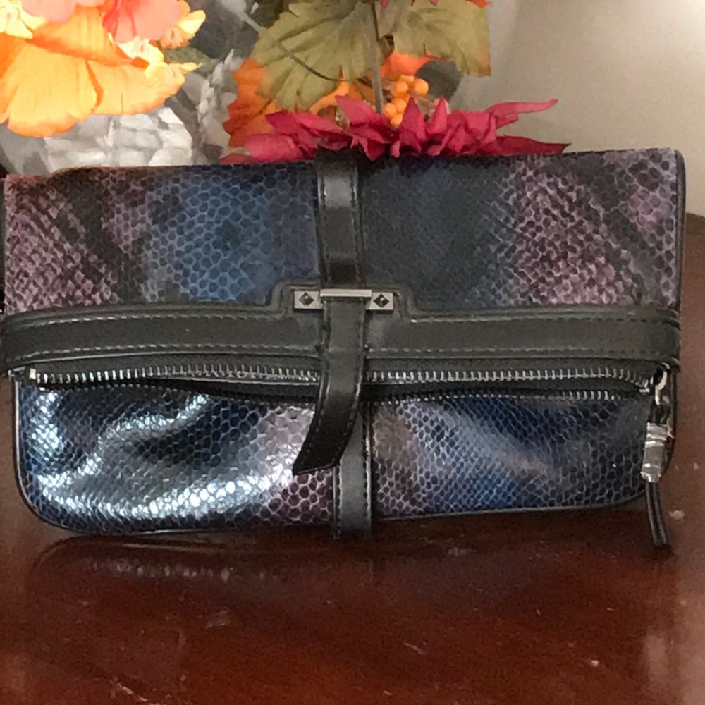 Small clutch - Picture 2 of 2