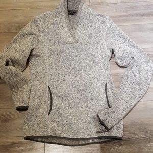 Eddie Bauer pull over sweater fleece