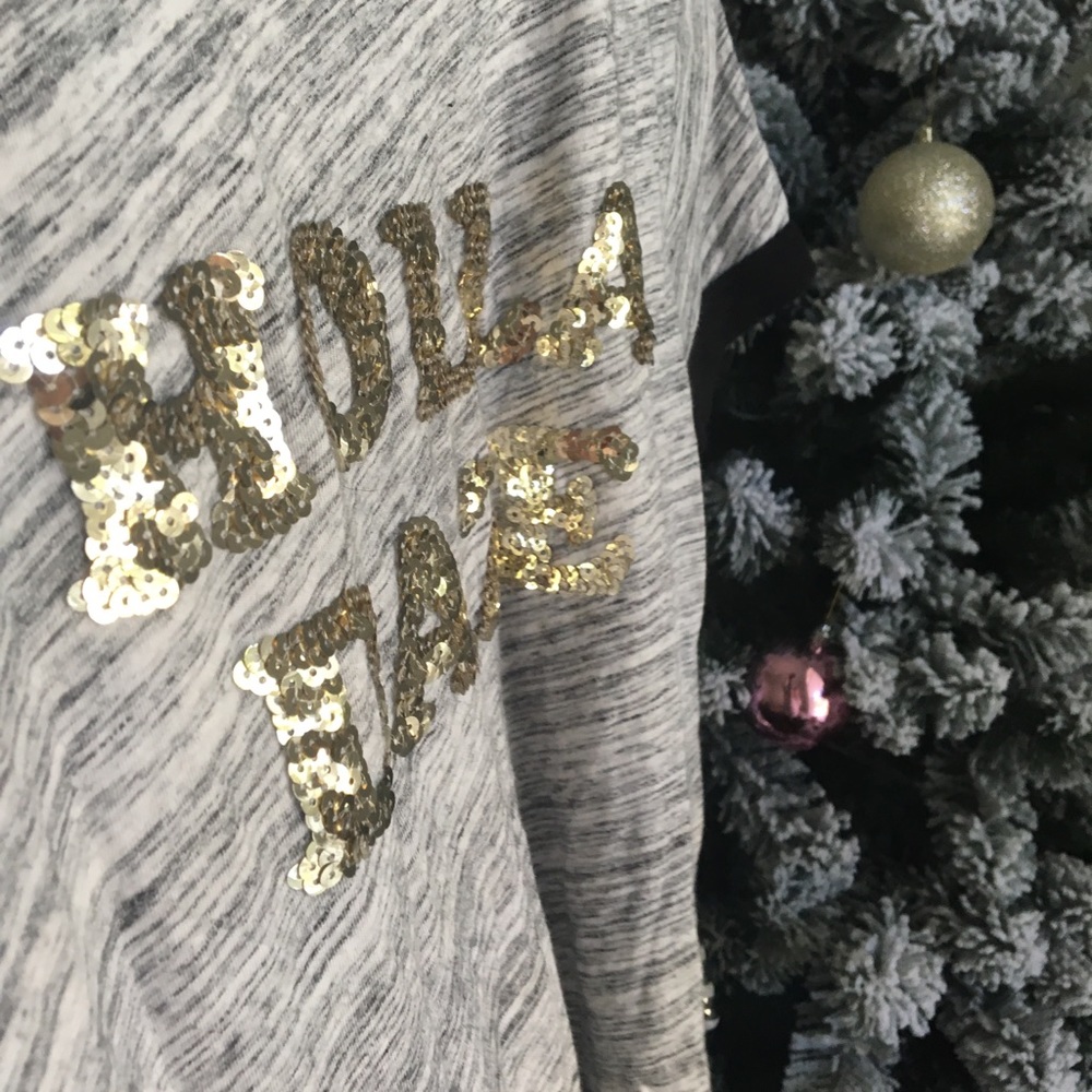 2 pink tee Christmas bundle🎄