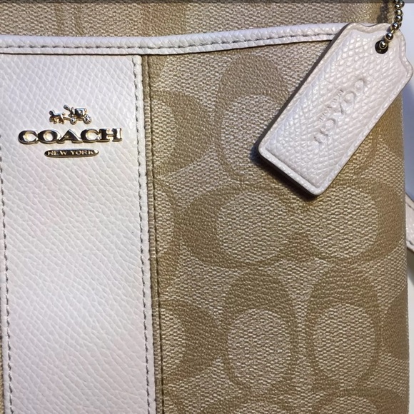 Coach Cross-body Purse - Picture 4 of 4