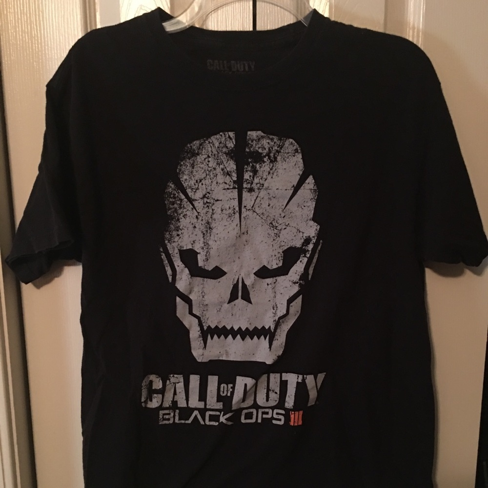 Medium COD: Black Ops 3 t-shirt