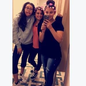 Meet your Posher, Rubi