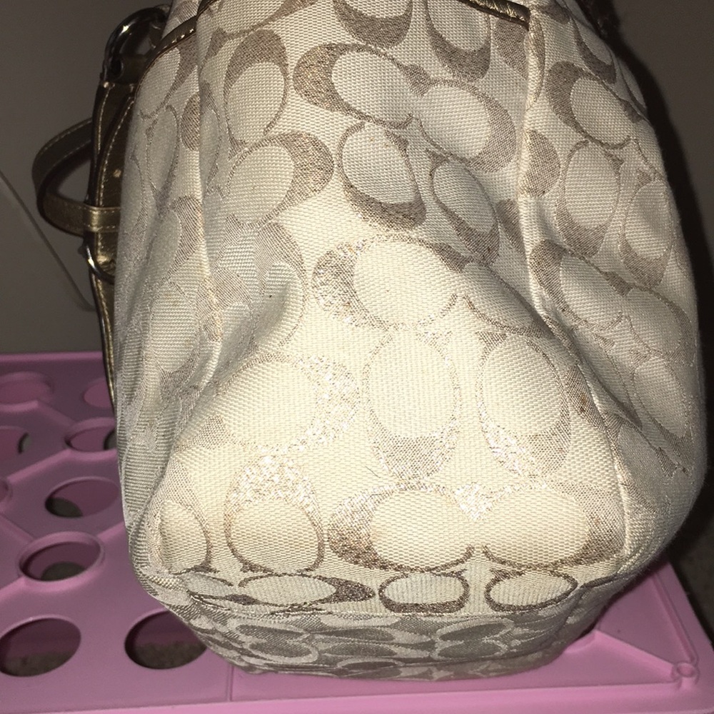 **Authentic** Coach Purse - Picture 2 of 8