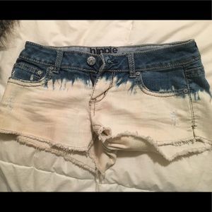 white and blue denim short shorts