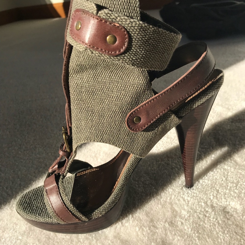 Green brown strappy buckle sandal booties bakers
