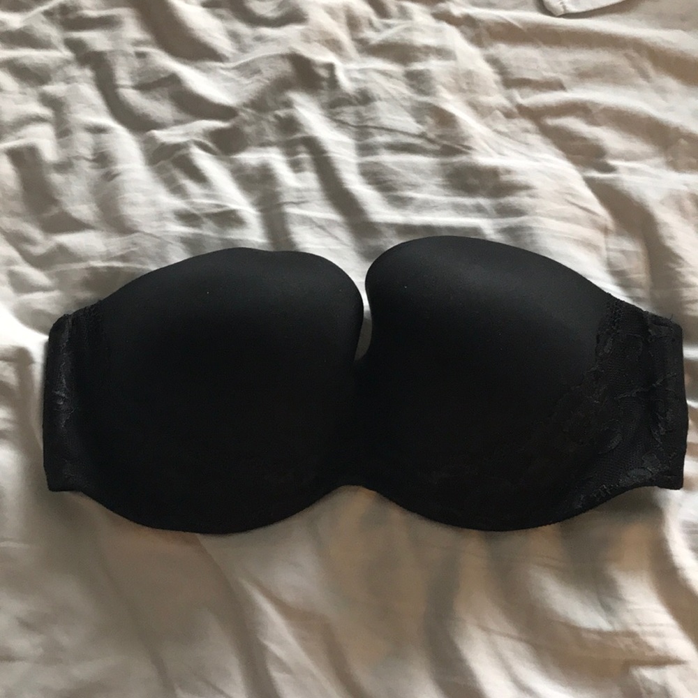 Victoria’s Secret strapless bra 34DDD