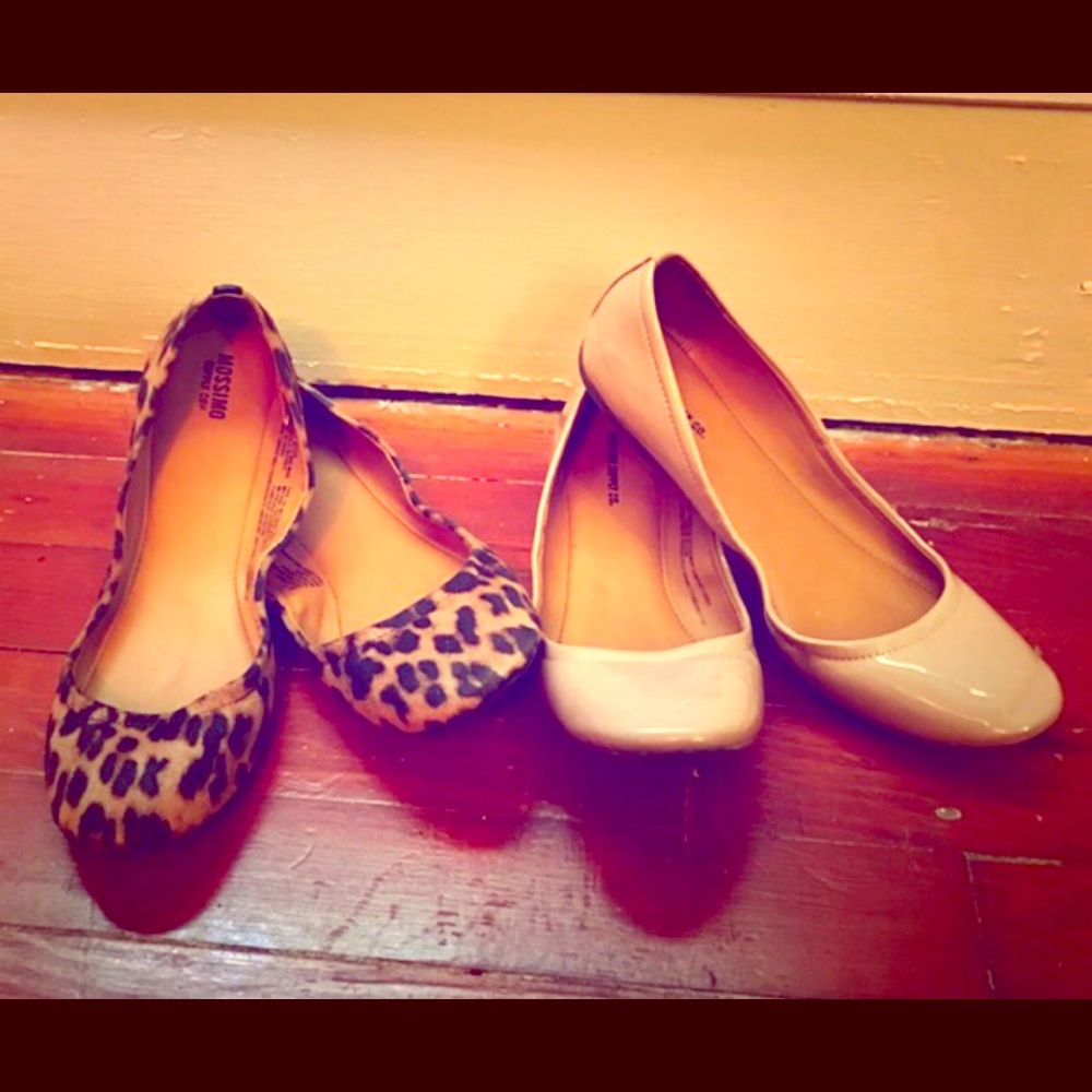 2 pairs of flats. One tan and the other leopard.
