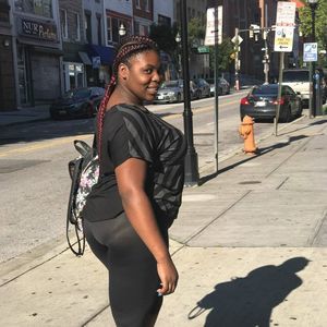 Meet your Posher, Antonia